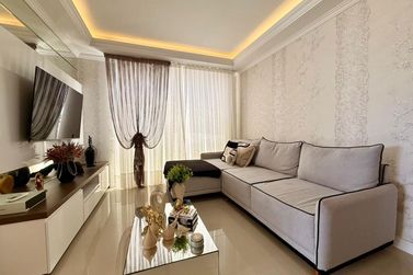 Apartamento &agrave; venda - 160m&sup2; - Meia Praia
