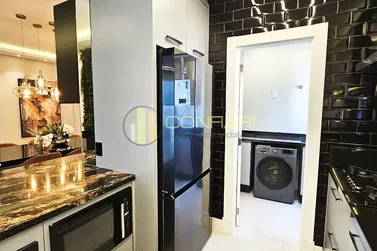 Apartamento &agrave; venda - 162m&sup2; - Meia Praia