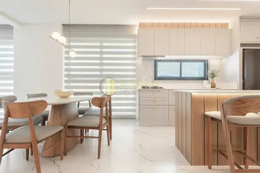 Apartamento &agrave; venda - 114m&sup2; - Meia Praia