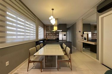 Apartamento &agrave; venda - 134m&sup2; - Meia Praia