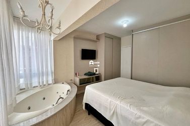 Apartamento para alugar - 162m&sup2; - Centro