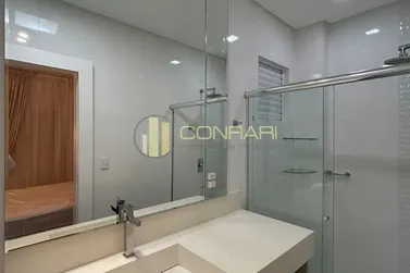 Apartamento &agrave; venda - 170m&sup2; - Meia Praia