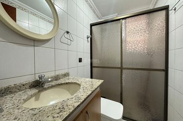 Apartamento &agrave; venda - 79m&sup2; - Meia Praia
