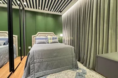 Apartamento &agrave; venda - 251m&sup2; - Meia Praia