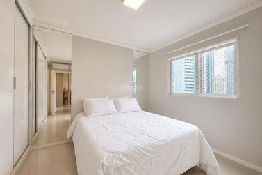 Apartamento &agrave; venda - 108m&sup2; - Centro