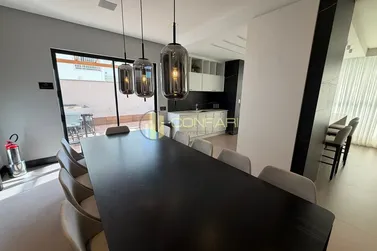 Apartamento &agrave; venda - 103m&sup2; - meia praia