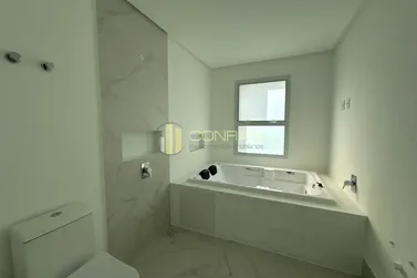 Apartamento &agrave; venda - 161m&sup2; - Centro