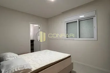 Apartamento para alugar - 132m&sup2; - Meia praia