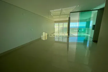 Apartamento &agrave; venda - 240m&sup2; - Meia Praia