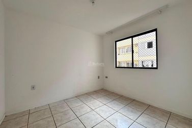 Apartamento &agrave; venda - 93m&sup2; - Centro