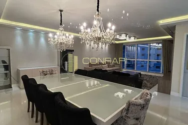 Apartamento &agrave; venda - 170m&sup2; - Meia Praia