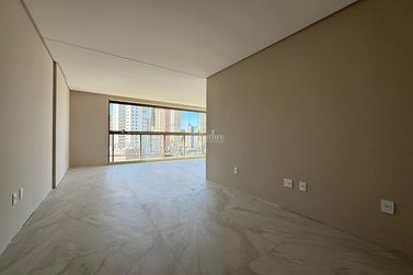 Apartamento &agrave; venda - 105m&sup2; - Centro