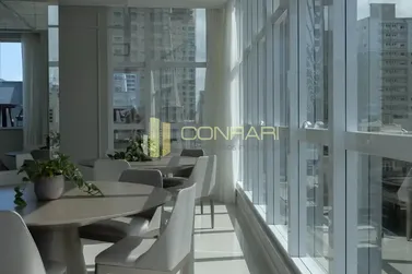 Apartamento &agrave; venda - 148m&sup2; - Meia Praia
