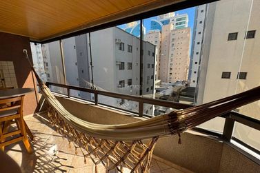 Apartamento &agrave; venda - 137m&sup2; - Meia Praia