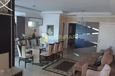 Apartamento &agrave; venda - 150m&sup2; - Meia Praia