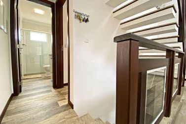 Casa &agrave; venda - 200m&sup2; - Canto da Praia