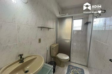 Casa para alugar - 323m&sup2; - Barra