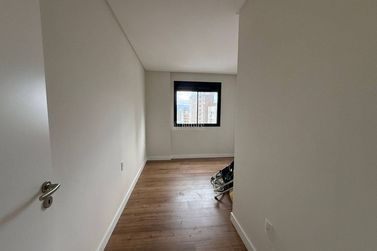 Apartamento &agrave; venda - Meia Praia