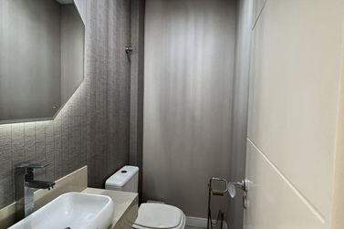 Apartamento &agrave; venda - 226m&sup2; - Meia Praia