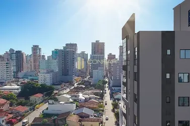 Apartamento &agrave; venda - 78m&sup2; - Meia Praia