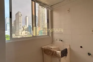 Apartamento &agrave; venda - 212m&sup2; - Meia praia