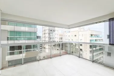 Apartamento &agrave; venda - 164m&sup2; - Meia Praia
