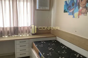 Apartamento para alugar - 90m&sup2; - Meia Praia