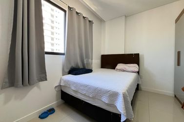 Apartamento &agrave; venda - 106m&sup2; - Meia Praia