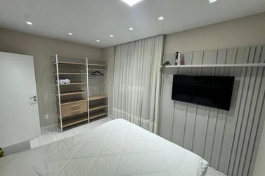Apartamento &agrave; venda - Meia Praia