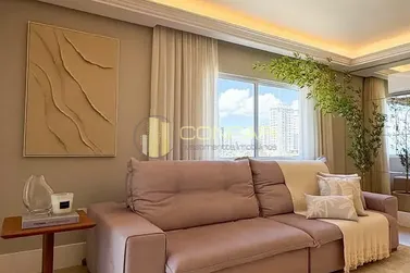 Apartamento &agrave; venda - 129m&sup2; - Meia Praia