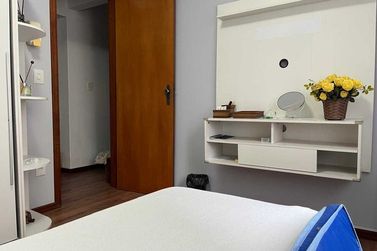 Apartamento &agrave; venda - 140m&sup2; - Meia Praia