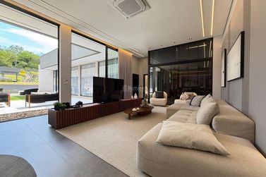 Casa &agrave; venda - 563m&sup2; - Casa Branca