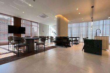 Apartamento &agrave; venda - 129m&sup2; - Meia Praia