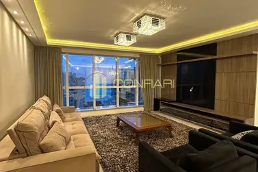 Apartamento &agrave; venda - 170m&sup2; - Meia Praia