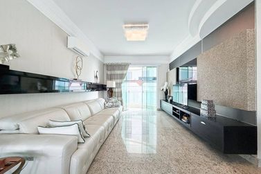 Apartamento &agrave; venda - Meia Praia