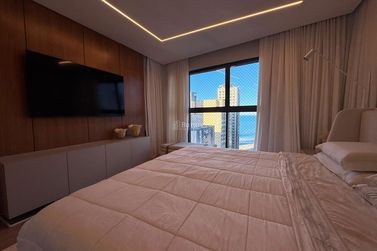 Apartamento &agrave; venda - 222m&sup2; - Centro