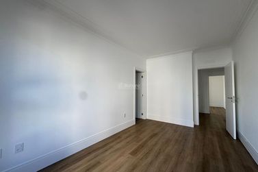 Apartamento &agrave; venda - 210m&sup2; - Centro