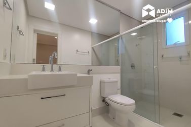 Apartamento para alugar - 230m&sup2; - Centro