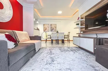 Apartamento &agrave; venda - 110m&sup2; - Meia Praia