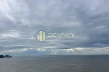 Apartamento &agrave; venda - 198m&sup2; - meia praia