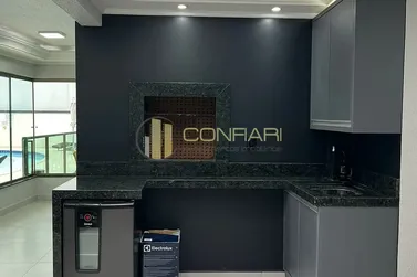 Apartamento &agrave; venda - 117m&sup2; - Meia Praia
