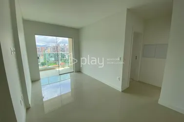 Apartamento &agrave; venda - 80m&sup2; - Meia Praia