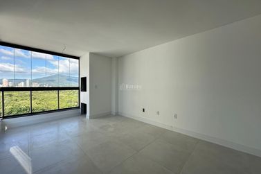 Apartamento &agrave; venda - 95m&sup2; - Meia Praia