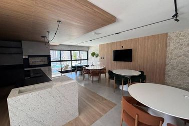 Apartamento &agrave; venda - Meia Praia