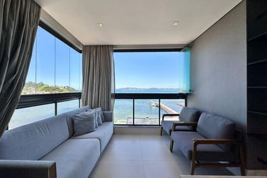 Apartamento &agrave; venda - 138m&sup2; - Centro
