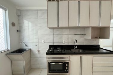 Apartamento para alugar - 60m&sup2; - Santa Regina