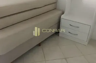 Apartamento &agrave; venda - 135m&sup2; - Meia praia