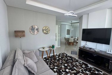 Apartamento &agrave; venda - 148m&sup2; - Meia Praia
