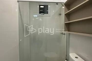 Apartamento &agrave; venda - 81m&sup2; - Meia Praia