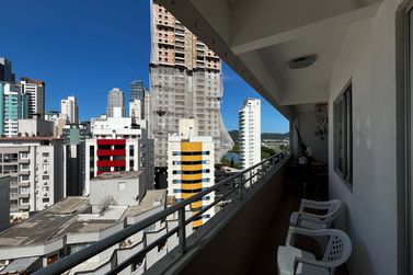 Apartamento para alugar - 80m&sup2; - Centro